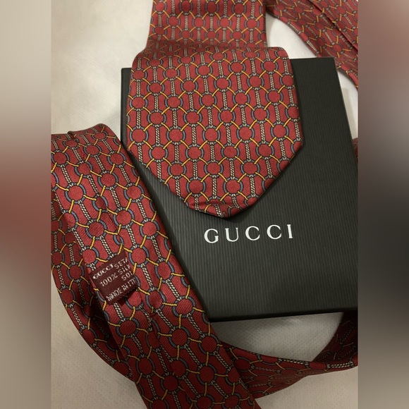 Gucci Other - Gucci Red and Gold Patterned Tie (reposhing because purchased several)
